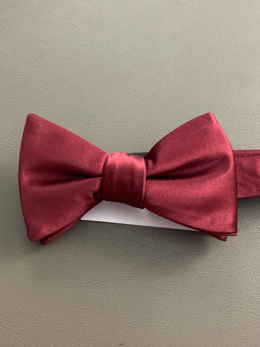 Tayion by Montee Holland Men's Polyester Pre-Tied Bow Tie, Dark Red, One Size